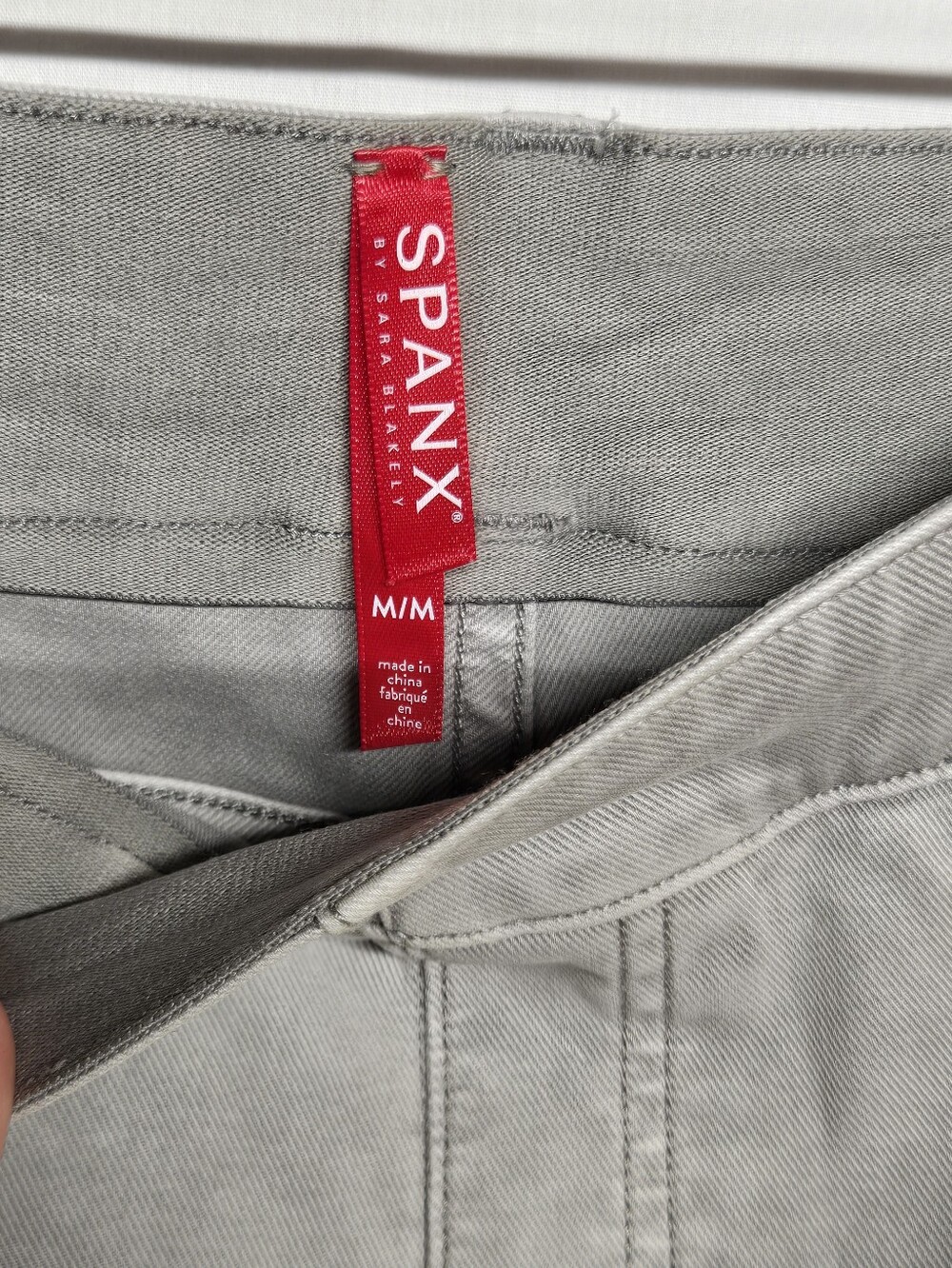 SPANX Light Gray Women's Bermuda Shorts-Size M - Picture 2 of 8